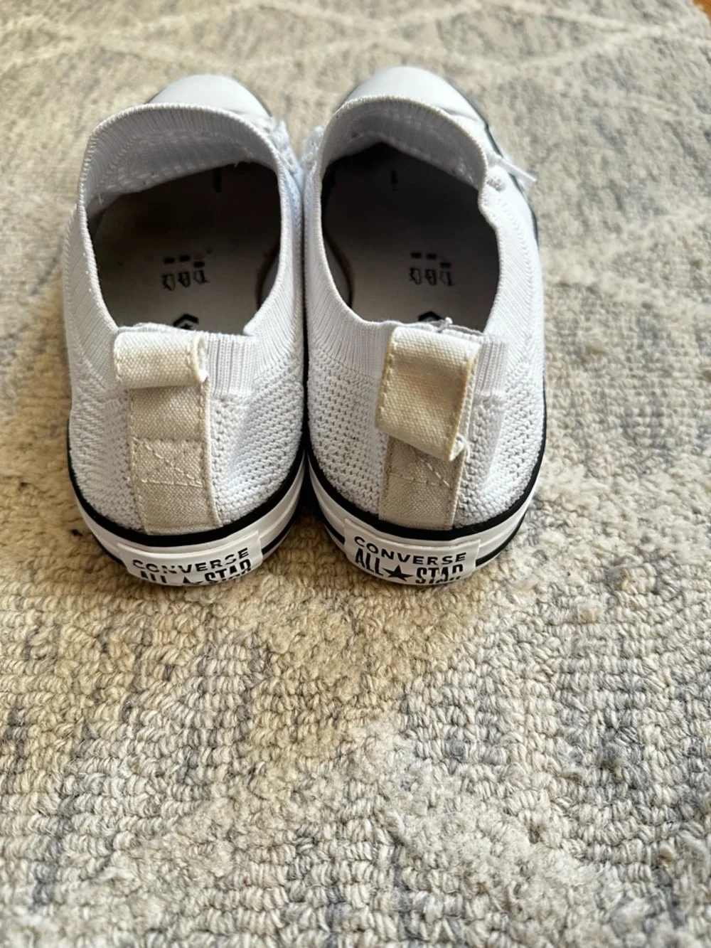 Converse White Low-Top Knit Sneakers with Black Logo - Picture 2 of 4